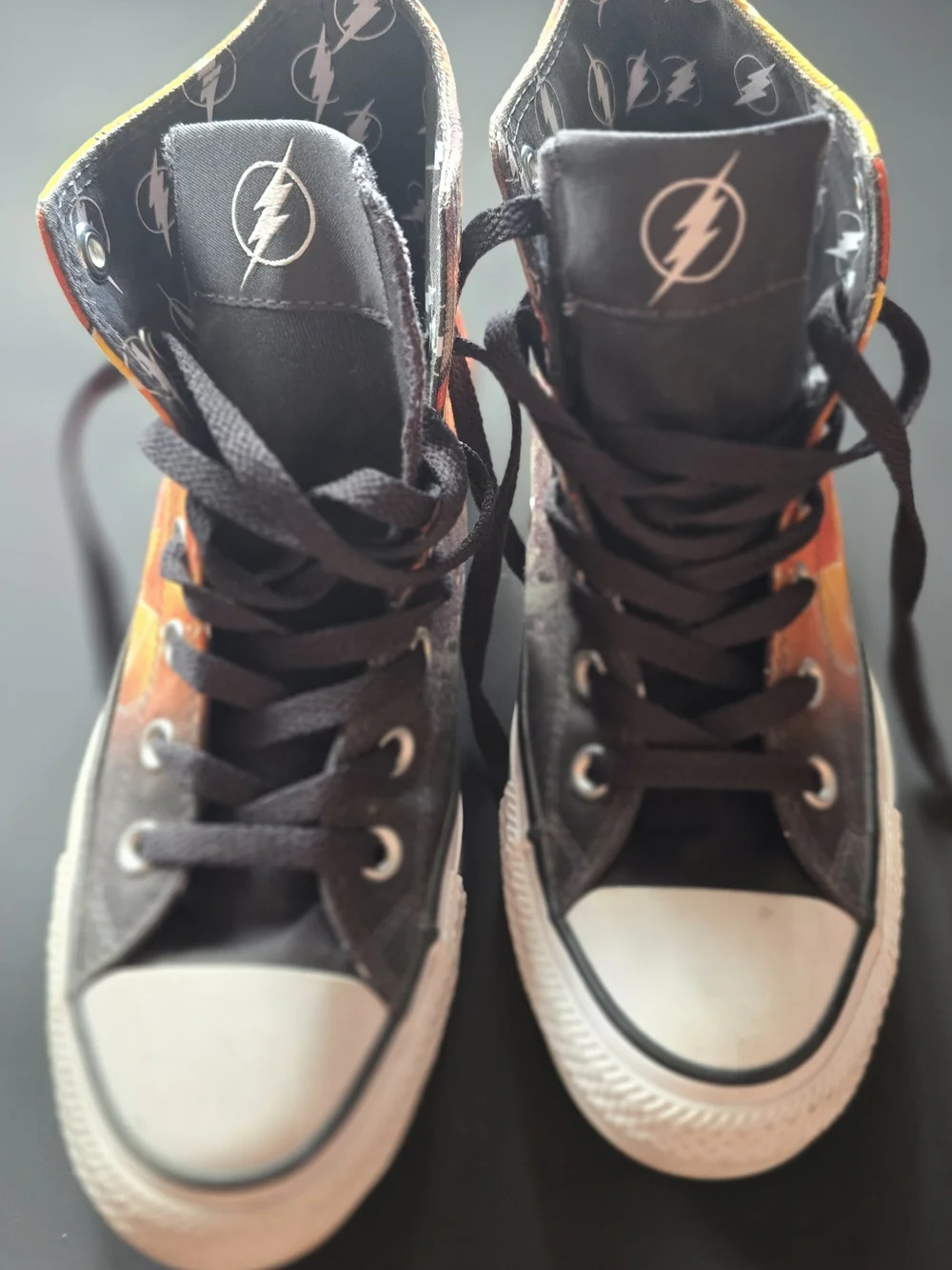 Converse Chuck Taylor DC Comics The Flash Hi Top M5 W7